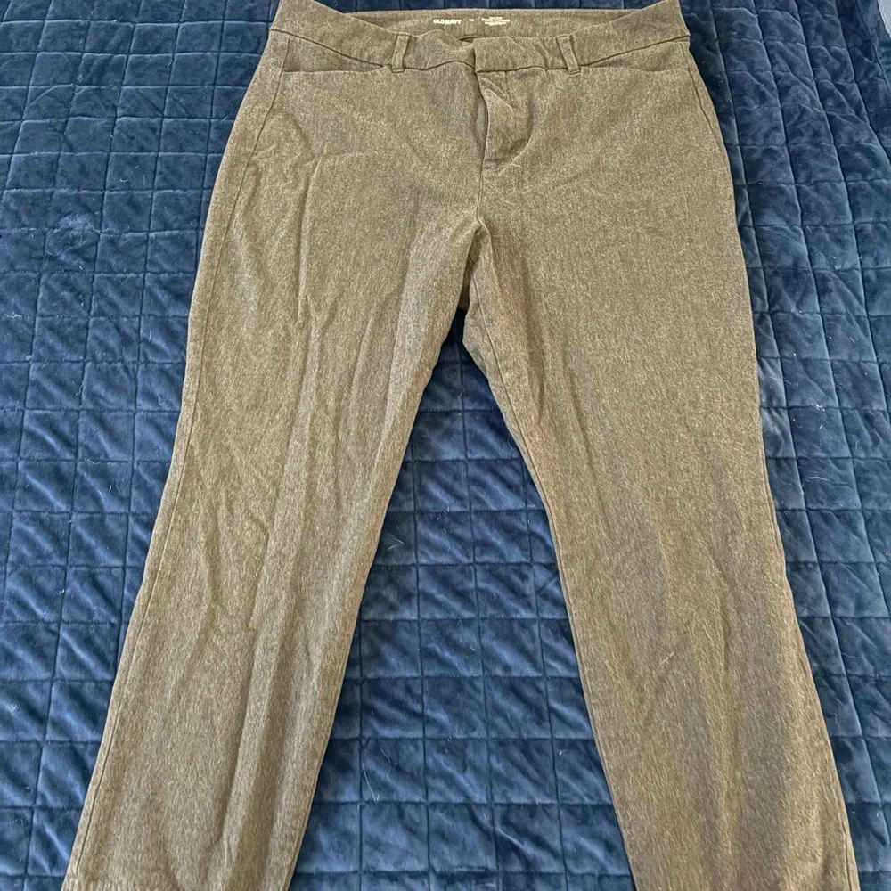 Old Navy pixie pants - Picture 1 of 3